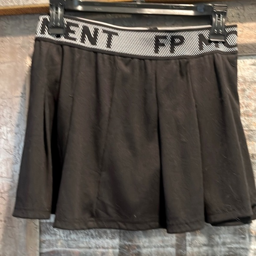 Free People Movement FP skirt/skirt black, S, never worn